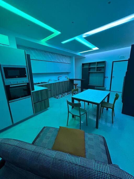 Apartament Monzio'S House Neapol Zewnętrze zdjęcie